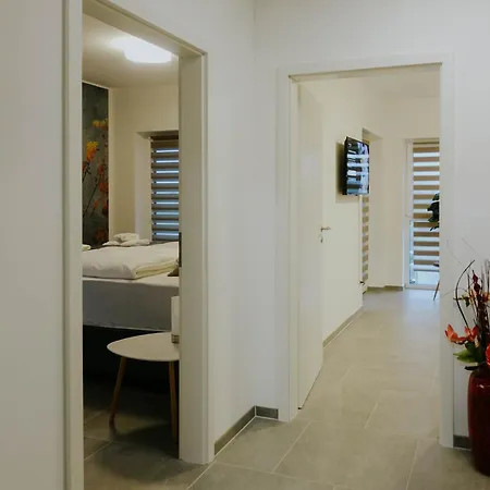 Moderne In Limburg Apartment Altstrimmig
